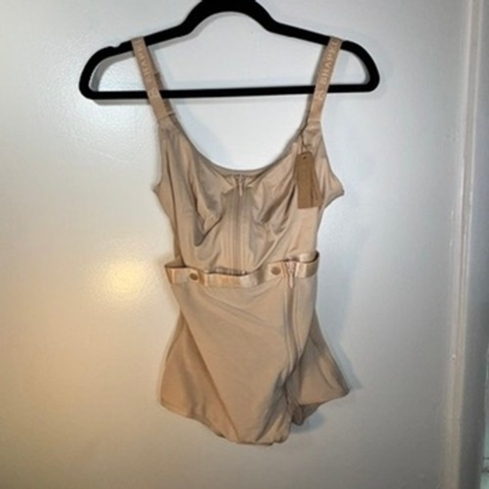 Shapellx Bodysuit Shapewear Womens Sz M Beige NEW Full Body Shaper - Picture 2 of 7